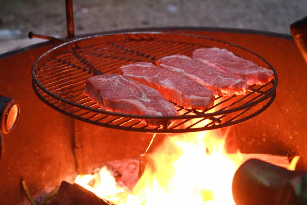 steaks perfect campfire grill